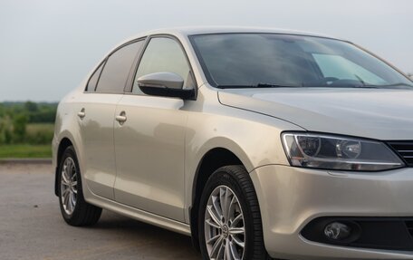 Volkswagen Jetta VI, 2014 год, 1 300 000 рублей, 6 фотография