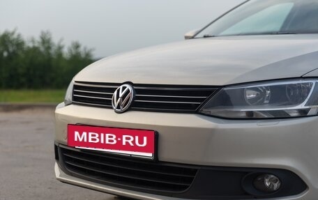 Volkswagen Jetta VI, 2014 год, 1 300 000 рублей, 2 фотография