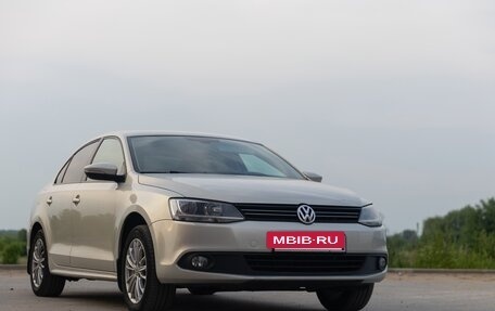 Volkswagen Jetta VI, 2014 год, 1 300 000 рублей, 5 фотография