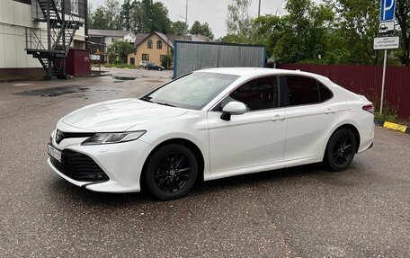 Toyota Camry, 2018 год, 2 200 000 рублей, 7 фотография