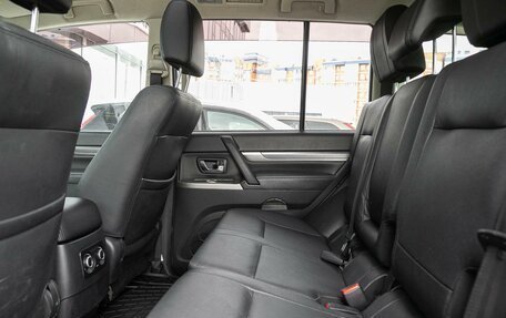 Mitsubishi Pajero IV, 2014 год, 2 899 000 рублей, 12 фотография