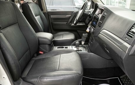 Mitsubishi Pajero IV, 2014 год, 2 899 000 рублей, 18 фотография