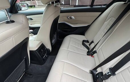 BMW 3 серия, 2019 год, 3 299 999 рублей, 13 фотография