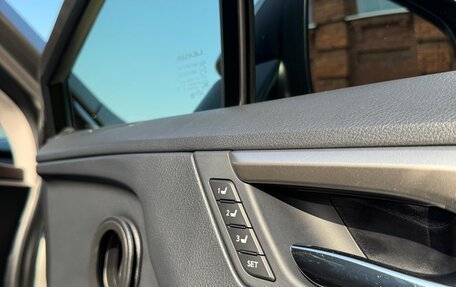 Lexus RX IV рестайлинг, 2016 год, 4 000 000 рублей, 25 фотография