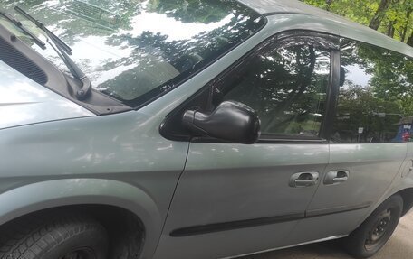 Chrysler Voyager IV, 2003 год, 350 000 рублей, 2 фотография