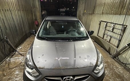 Hyundai Solaris II рестайлинг, 2011 год, 505 000 рублей, 4 фотография