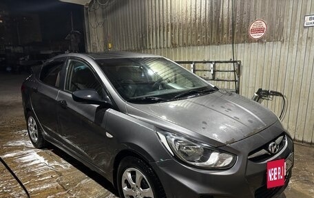 Hyundai Solaris II рестайлинг, 2011 год, 505 000 рублей, 7 фотография
