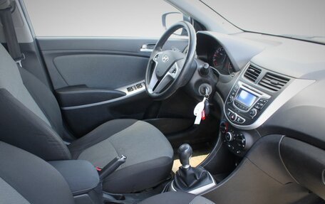 Hyundai Solaris II рестайлинг, 2014 год, 715 000 рублей, 12 фотография