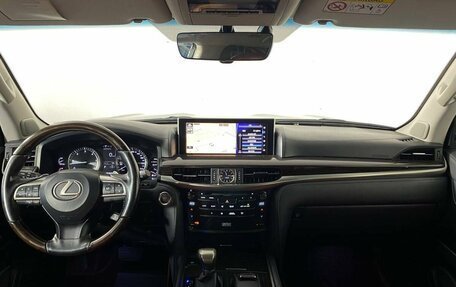 Lexus LX III, 2017 год, 6 000 000 рублей, 18 фотография