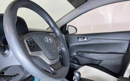 Hyundai Solaris II рестайлинг, 2018 год, 1 250 000 рублей, 27 фотография