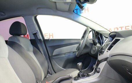Chevrolet Cruze II, 2010 год, 620 000 рублей, 10 фотография