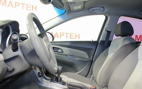 Chevrolet Cruze II, 2010 год, 620 000 рублей, 9 фотография
