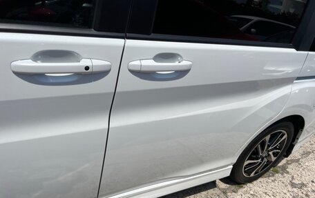 Honda Stepwgn IV, 2021 год, 3 370 000 рублей, 4 фотография