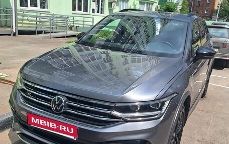 Volkswagen Tiguan II, 2022 год, 3 850 000 рублей, 3 фотография