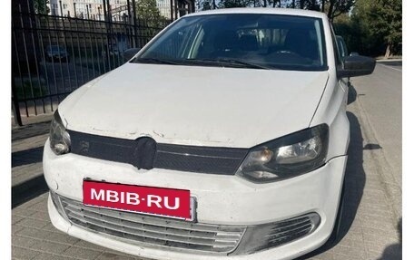 Volkswagen Polo VI (EU Market), 2013 год, 310 000 рублей, 1 фотография