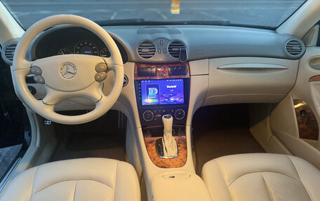 Mercedes-Benz CLK-Класс, 2004 год, 2 200 000 рублей, 12 фотография