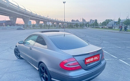 Mercedes-Benz CLK-Класс, 2004 год, 2 200 000 рублей, 4 фотография