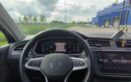 Volkswagen Tiguan II, 2021 год, 2 900 000 рублей, 13 фотография