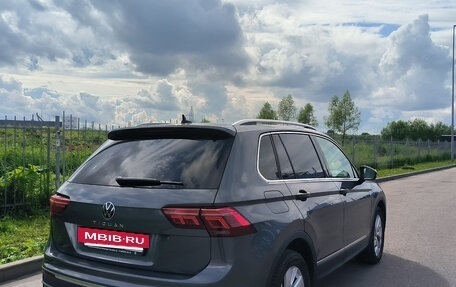 Volkswagen Tiguan II, 2021 год, 2 900 000 рублей, 4 фотография