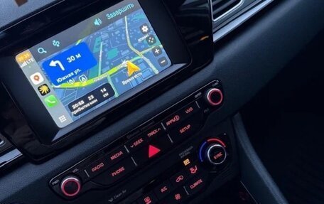 KIA Niro I, 2017 год, 1 700 000 рублей, 11 фотография