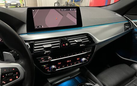 BMW 5 серия, 2019 год, 3 800 000 рублей, 15 фотография