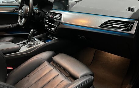 BMW 5 серия, 2019 год, 3 800 000 рублей, 19 фотография