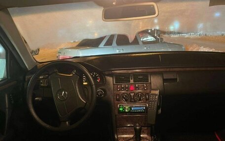 Mercedes-Benz E-Класс, 1998 год, 350 000 рублей, 11 фотография