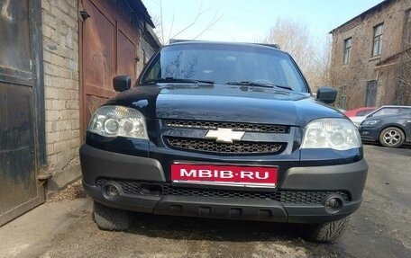 Chevrolet Niva I рестайлинг, 2018 год, 800 000 рублей, 2 фотография