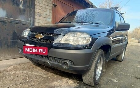 Chevrolet Niva I рестайлинг, 2018 год, 800 000 рублей, 3 фотография