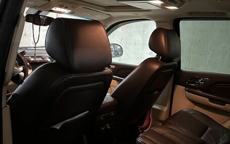 Cadillac Escalade III, 2011 год, 2 100 000 рублей, 8 фотография