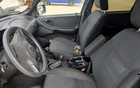 Chevrolet Niva I рестайлинг, 2018 год, 800 000 рублей, 10 фотография