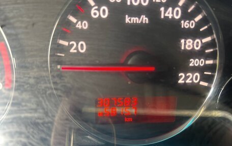 Nissan Navara (Frontier), 2010 год, 1 550 000 рублей, 12 фотография