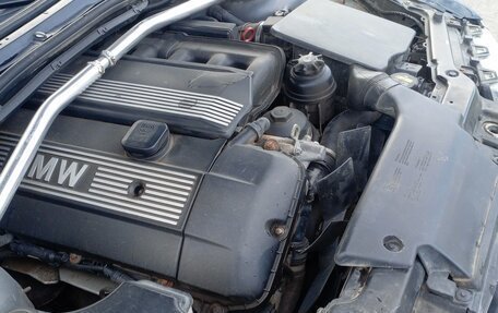 BMW 3 серия, 2002 год, 650 000 рублей, 15 фотография