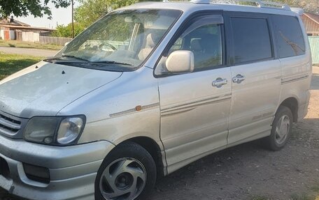 Toyota Town Ace III, 2000 год, 789 000 рублей, 3 фотография