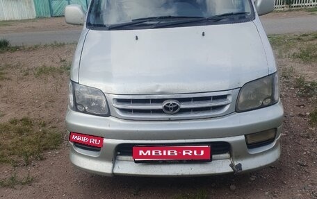 Toyota Town Ace III, 2000 год, 789 000 рублей, 1 фотография