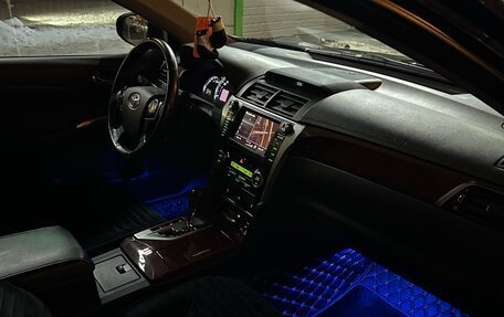 Toyota Camry, 2014 год, 1 950 000 рублей, 13 фотография