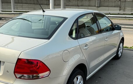 Volkswagen Polo VI (EU Market), 2011 год, 1 400 000 рублей, 2 фотография