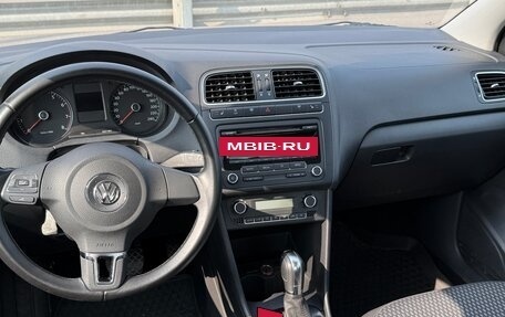 Volkswagen Polo VI (EU Market), 2011 год, 1 400 000 рублей, 22 фотография