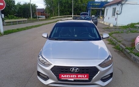 Hyundai Solaris II рестайлинг, 2018 год, 1 200 000 рублей, 6 фотография