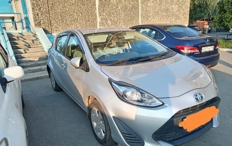 Toyota Aqua I, 2019 год, 1 050 000 рублей, 2 фотография