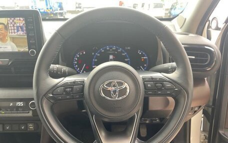 Toyota Yaris Cross, 2022 год, 1 376 000 рублей, 7 фотография