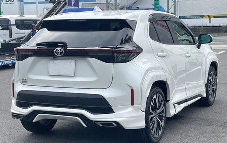 Toyota Yaris Cross, 2022 год, 1 376 000 рублей, 5 фотография