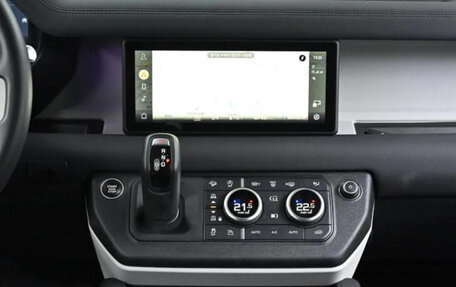 Land Rover Defender II, 2020 год, 4 700 000 рублей, 15 фотография