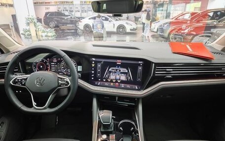 Volkswagen Touareg III, 2022 год, 5 680 887 рублей, 9 фотография