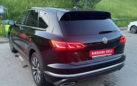 Volkswagen Touareg III, 2019 год, 4 200 000 рублей, 5 фотография