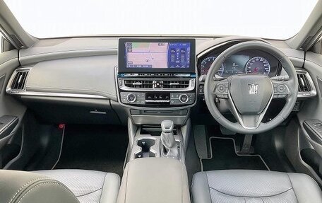 Toyota Crown, 2022 год, 2 627 000 рублей, 18 фотография