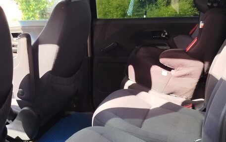 SEAT Alhambra II рестайлинг, 2002 год, 350 000 рублей, 3 фотография