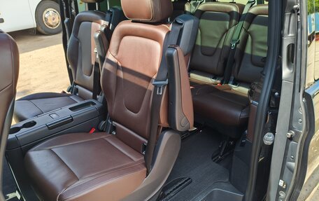 Mercedes-Benz V-Класс, 2017 год, 5 320 000 рублей, 22 фотография