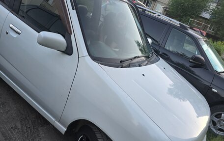 Nissan Cube II, 2000 год, 200 000 рублей, 6 фотография