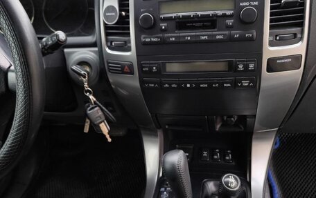 Toyota Land Cruiser Prado 120 рестайлинг, 2006 год, 2 750 000 рублей, 10 фотография